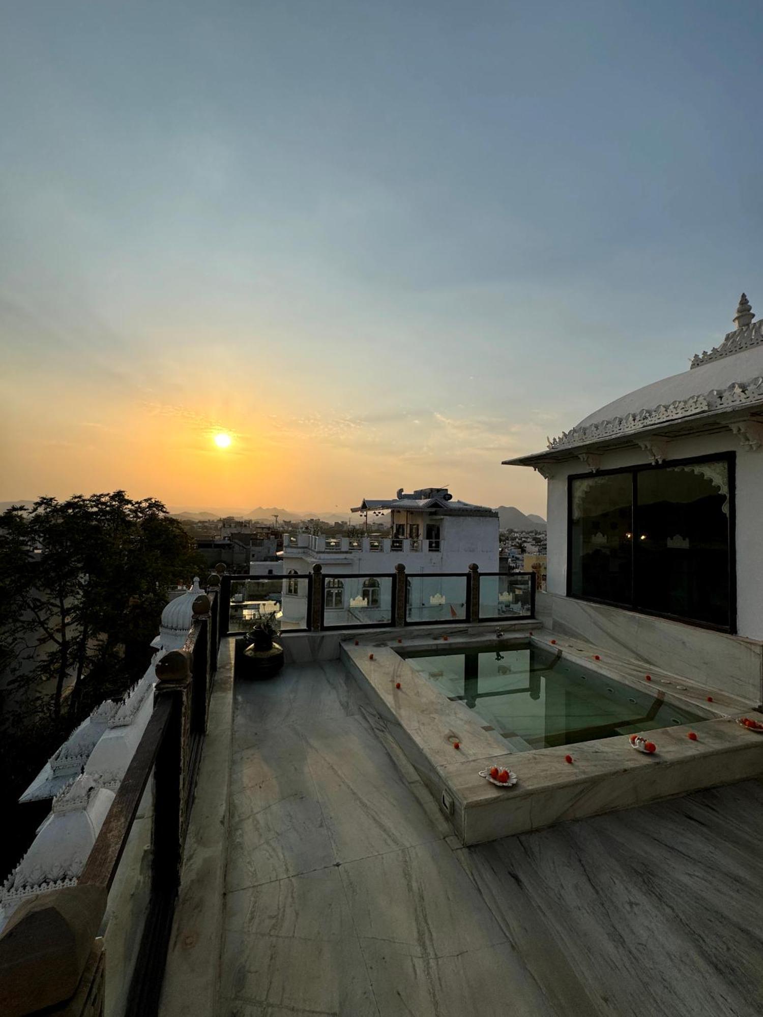 Udai Kothi Hotell Udaipur Exteriör bild
